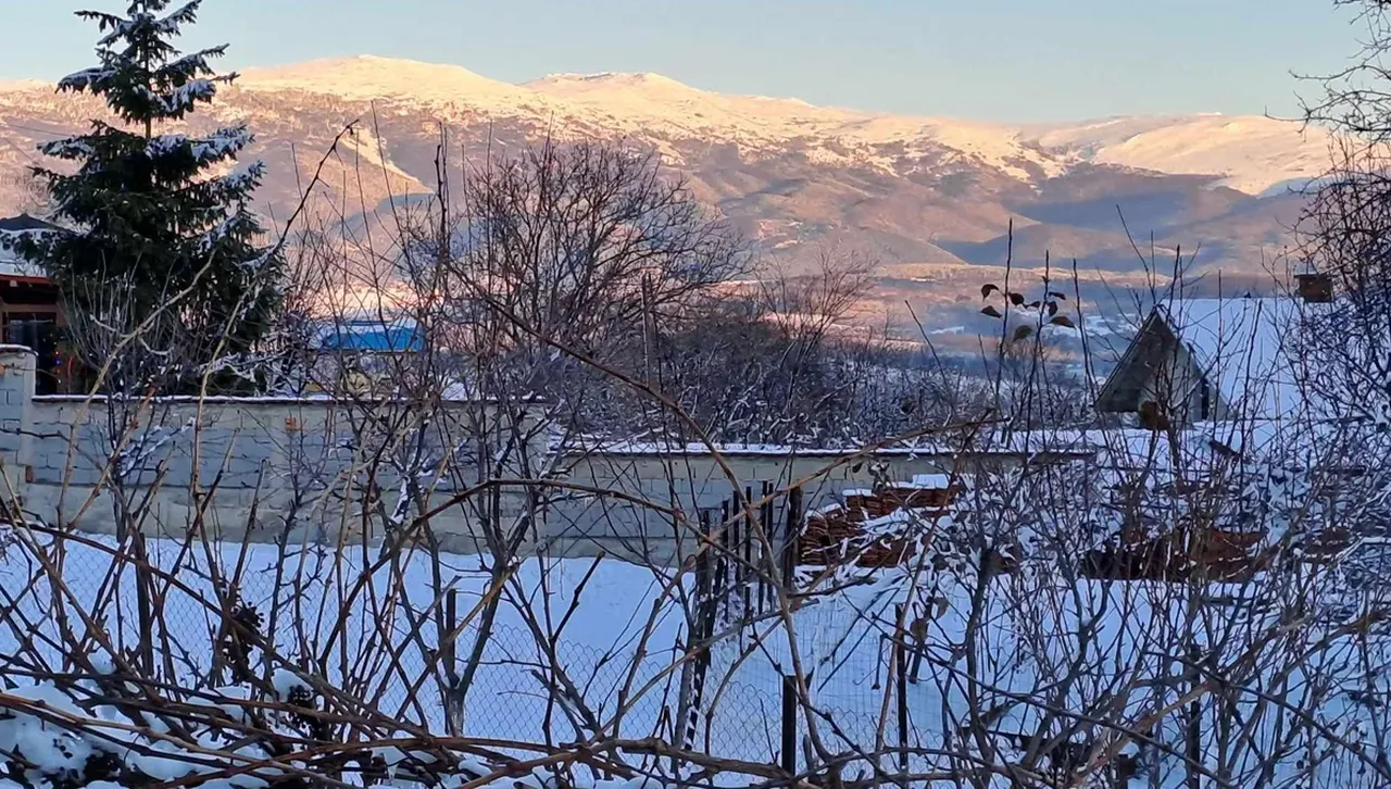 Днес в Северна България температурите скачат до 13, в другите части на страната между 5 - 10 градуса