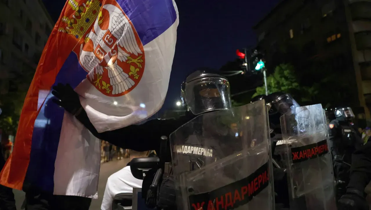 Анализ: Сърбия готви пожар на Балканите,  Костадин Костадинов сипва масло в огъня