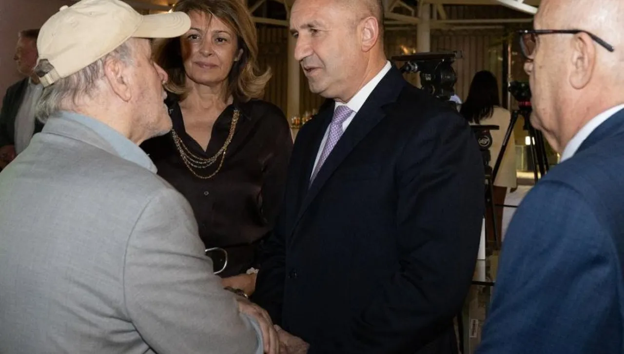 Радев: Ако не премахнем модела на задкулисно управление, България не може да се развива като демократична държава