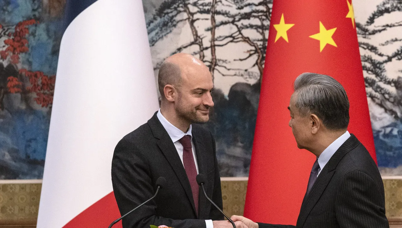  Франция призова Пекин да помогне на Русия да започне преговори за прекратяване на войната в Украйна