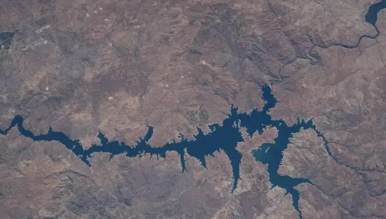 Както предупреждава Библията, река Ефрат пресъхва с поразителна скорост! Защо? 