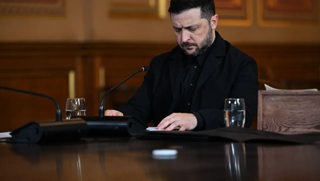 Той обяви и редица други промени в правителството включително назначаването