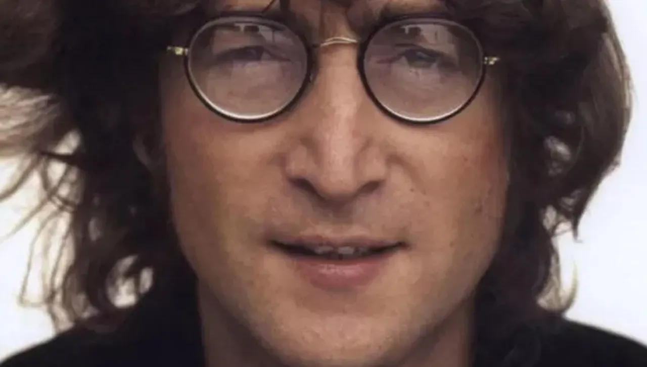 Преди 45 години фанатикът Марк Чапман сложи край на живота на легендарния Джон Ленън (Видео)