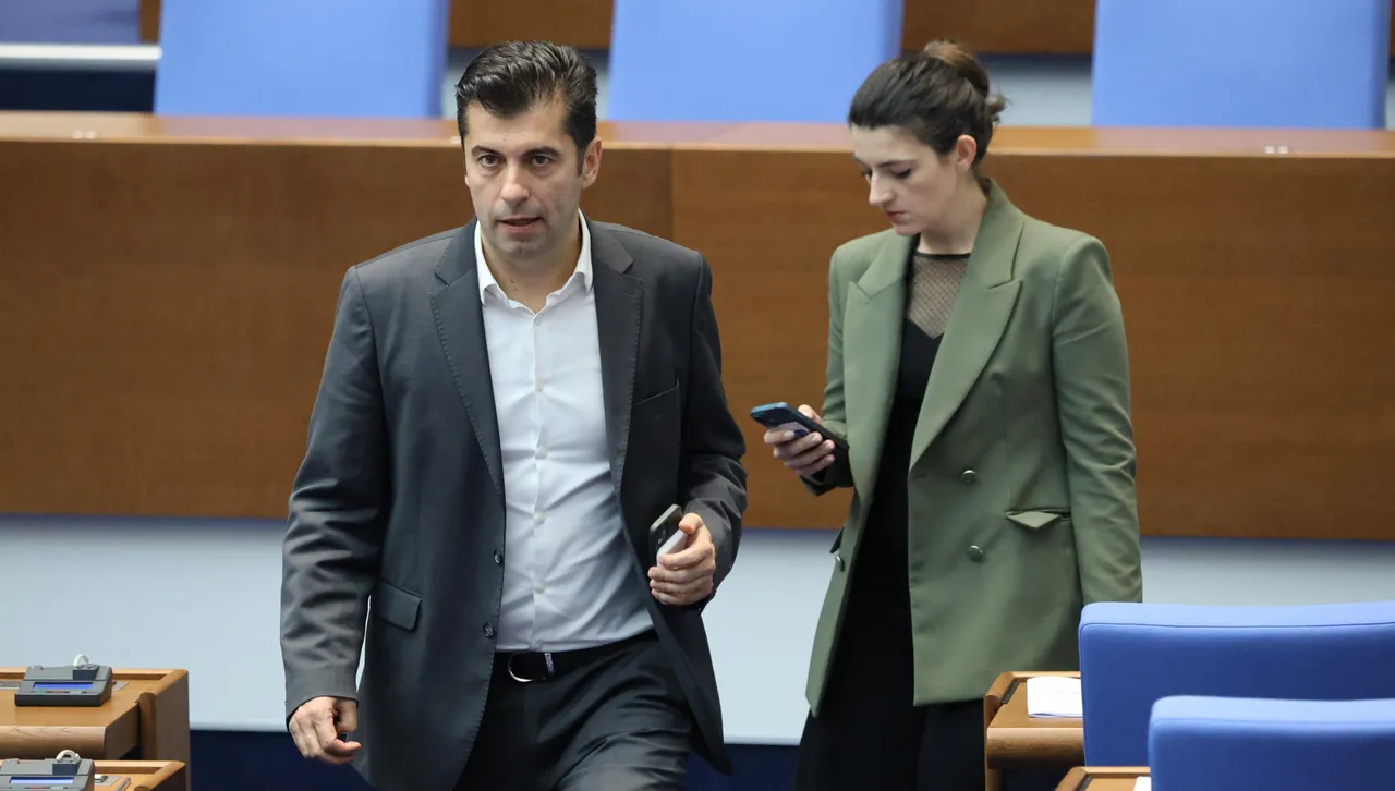 Кирил Петков: Бойко Борисов  разиграва театър