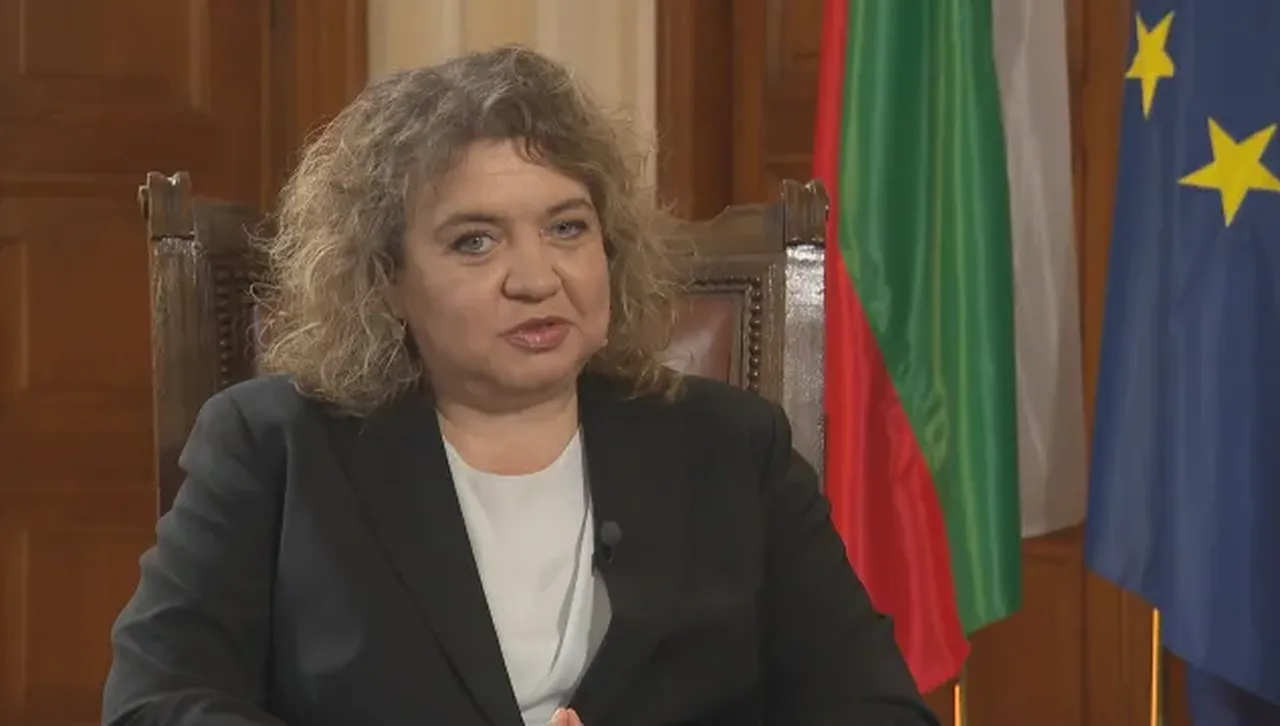 Киселова: Парламентът прие закони, с цел да вземем 2-то и 3-то плащане по ПВУ