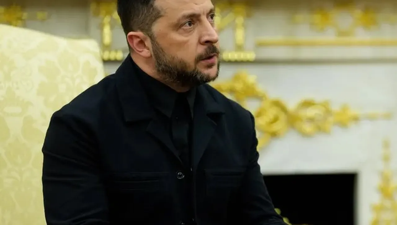 Изданието смята че в сегашната ситуация Украйна не бива да