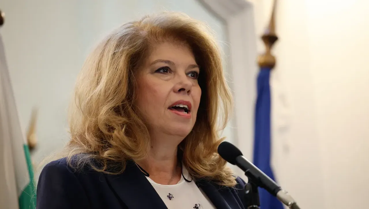 Страната ни ще бъде представена от президента Йотова премиера в