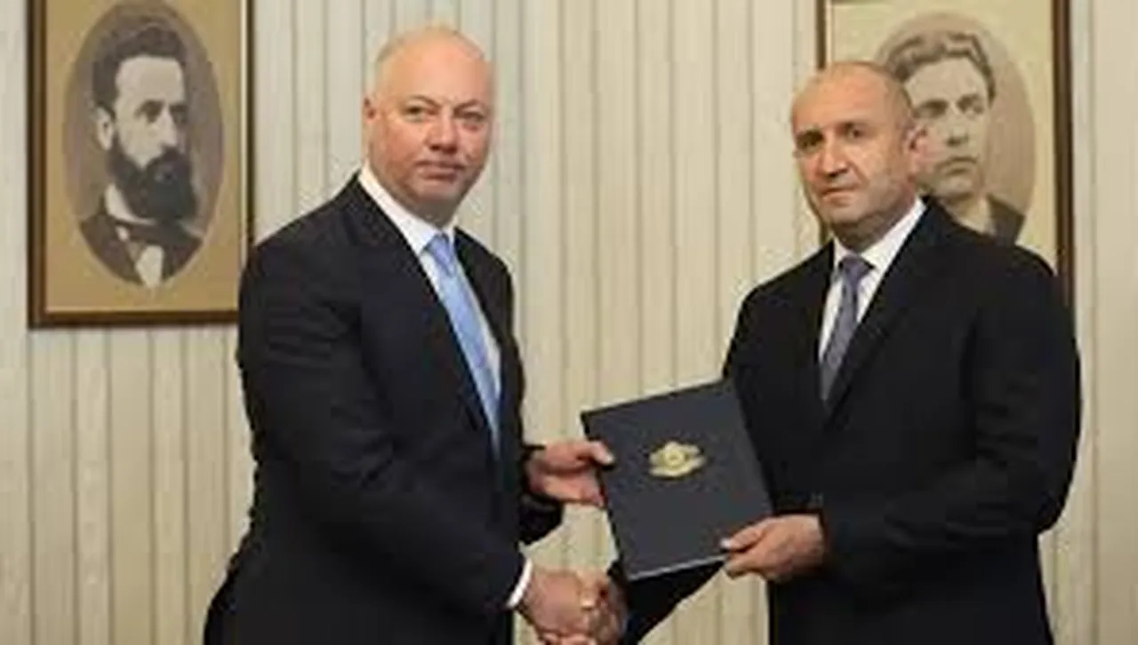 Пълният мандат на кабинета „Желязков“ вече е илюзия