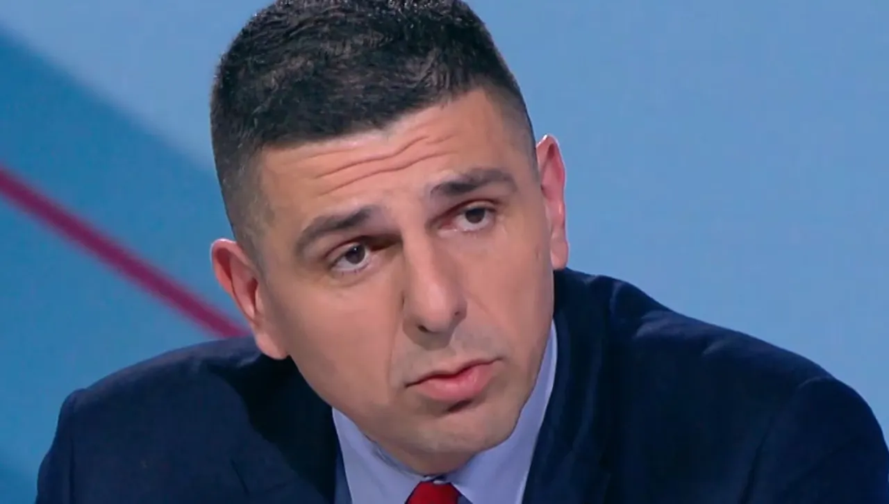 Ивайло Мирчев: Пред парламента е черно от полиция, вкараха НСО с пистолети на заседание на бюджетна комисия