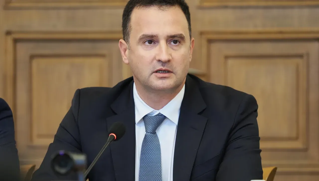 Жечо Станков: Гарантирано! България разполага с достатъчно гориво на достъпни цени