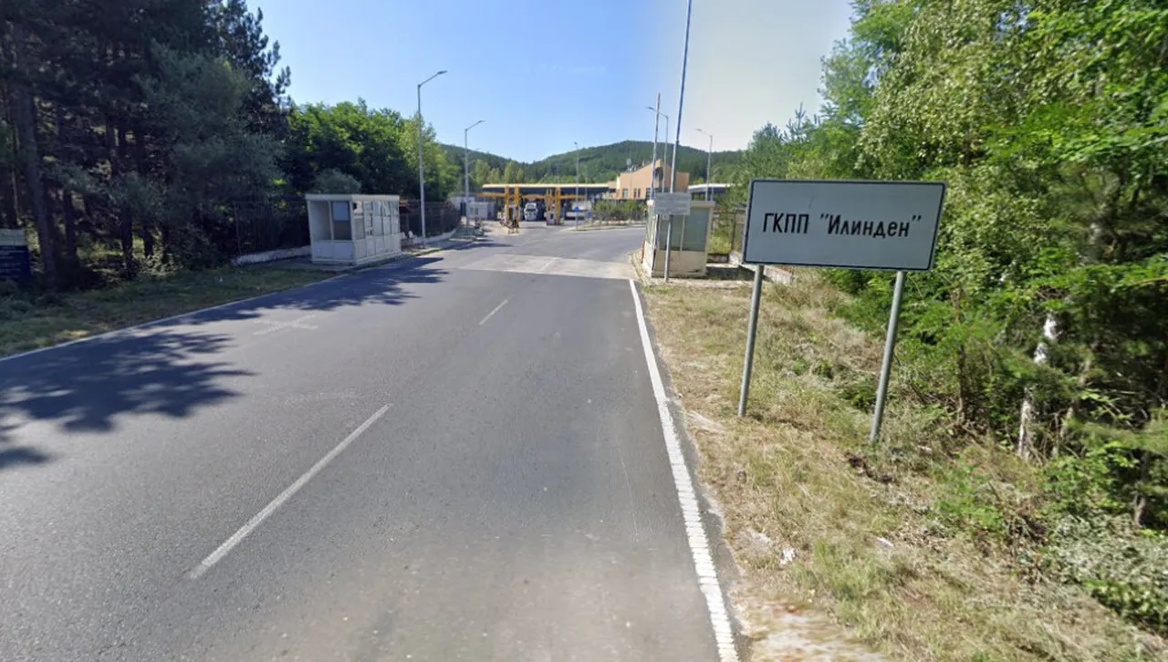 Пътят Кулата - Промахон е блокиран, откъде да минат шофьрите?