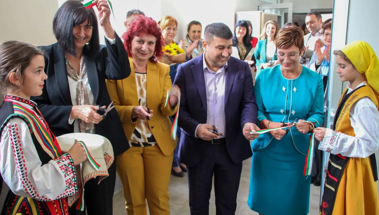 ОУ „Георги Бенковски“ в село Черни Вит отбеляза 40 години музикално обучение