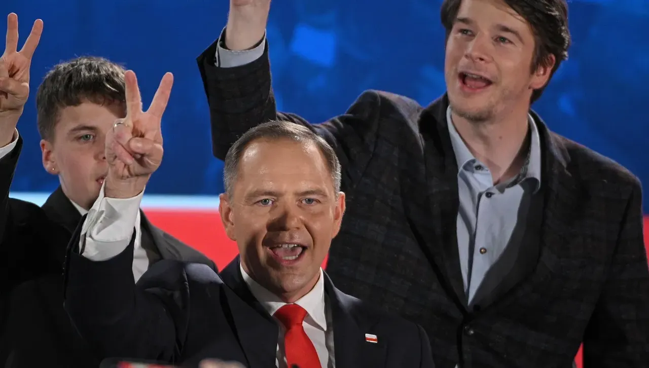 Подкрепата на Полша за Украйна се руши в опасен момент