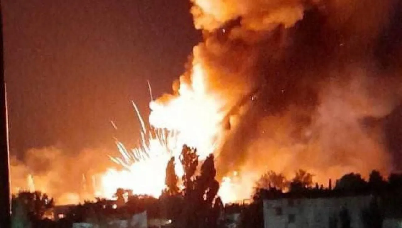 Рязанската рафинерия в Русия гори след успешен удар на украински дронове