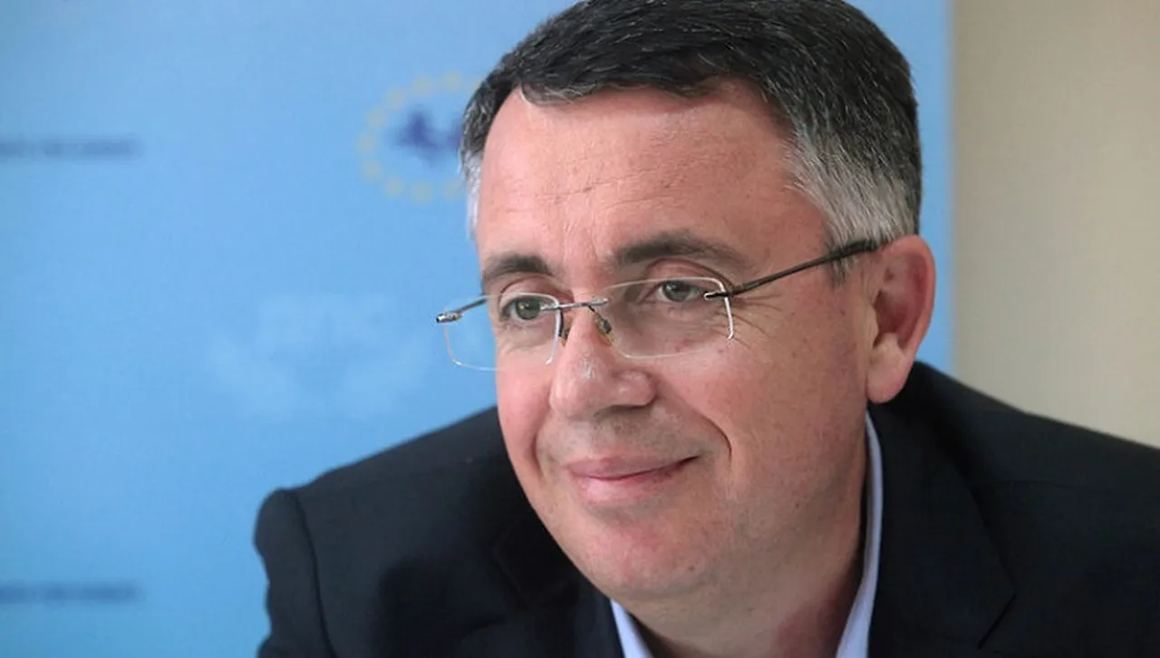 Бившият кмет на Кърджали Хасан Азис и още трима общински служители отиват на съд