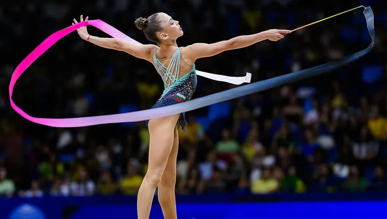 Стиляна се класира за финала на Световното по художествена гимнастика в Рио