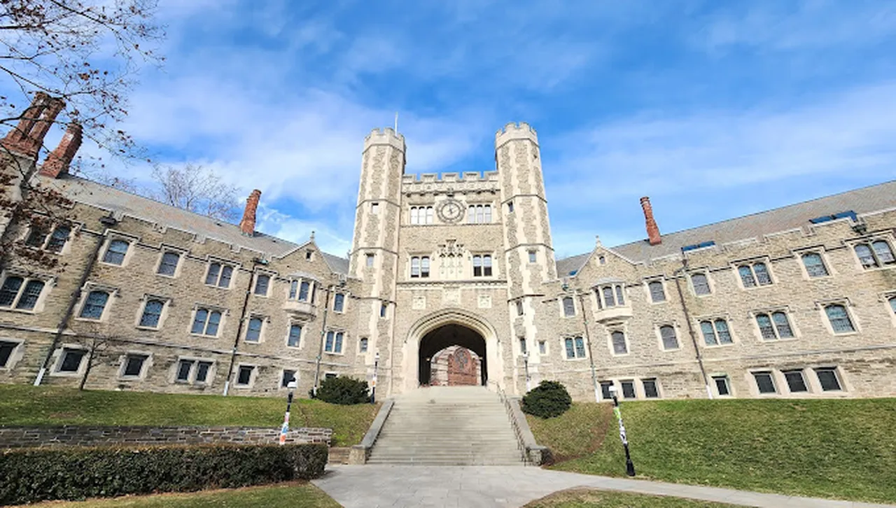 100 университети и колежи в САЩ публикуваха общ документ срещу „политическата намеса“ на Тръмп