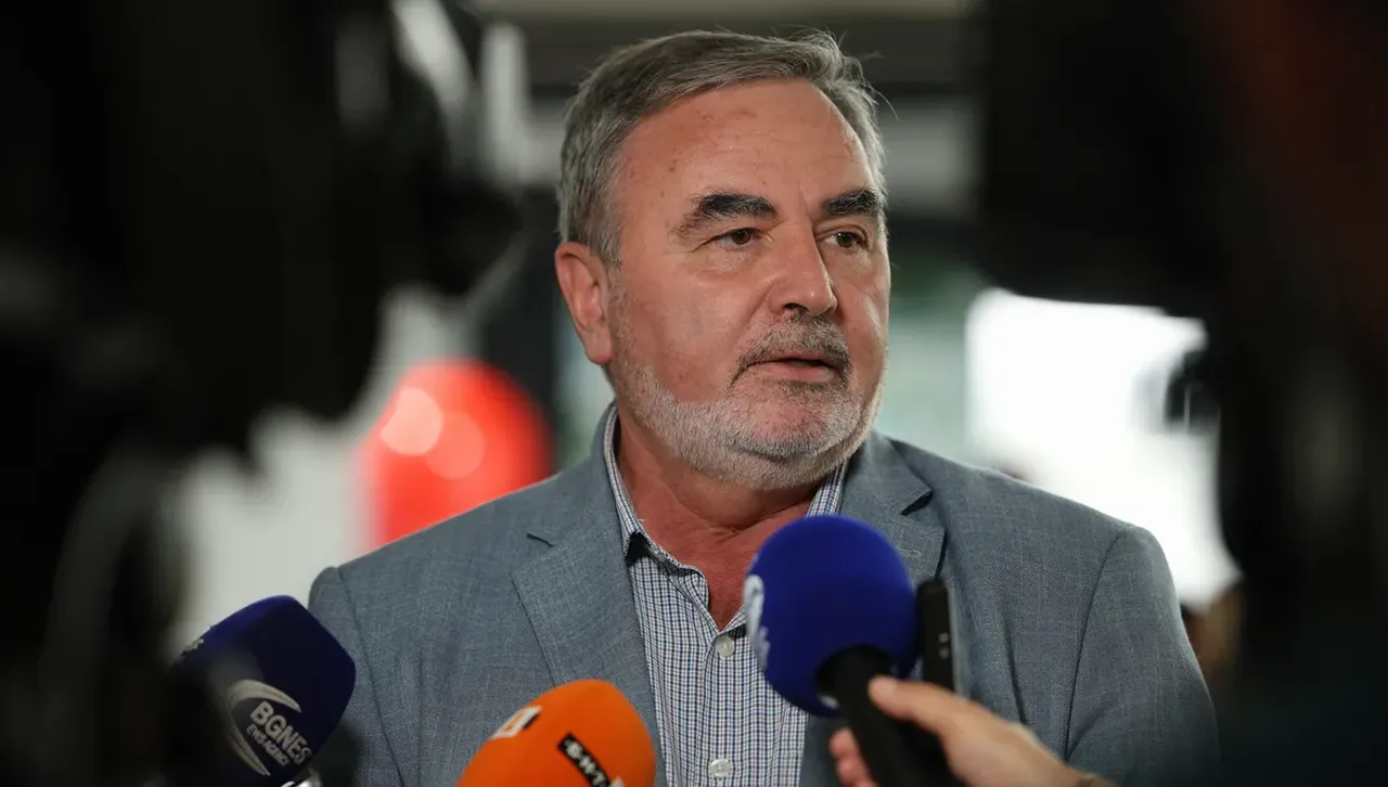 Ваксинират срещу менингококови инфекции, решението е лично, съветва доц. Ангел Кунчев