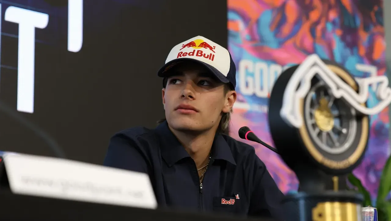 История в Мелбърн: Никола Цолов стана първият българин с победа във Формула 2