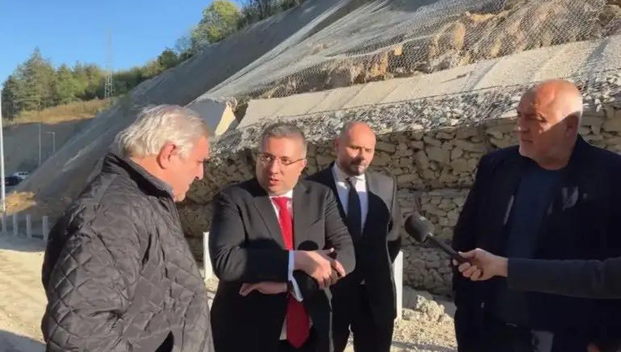 Николай Нанков: След 4 години лутане и безхаберие, вчера пуснаха движението Мездра-Ботевград