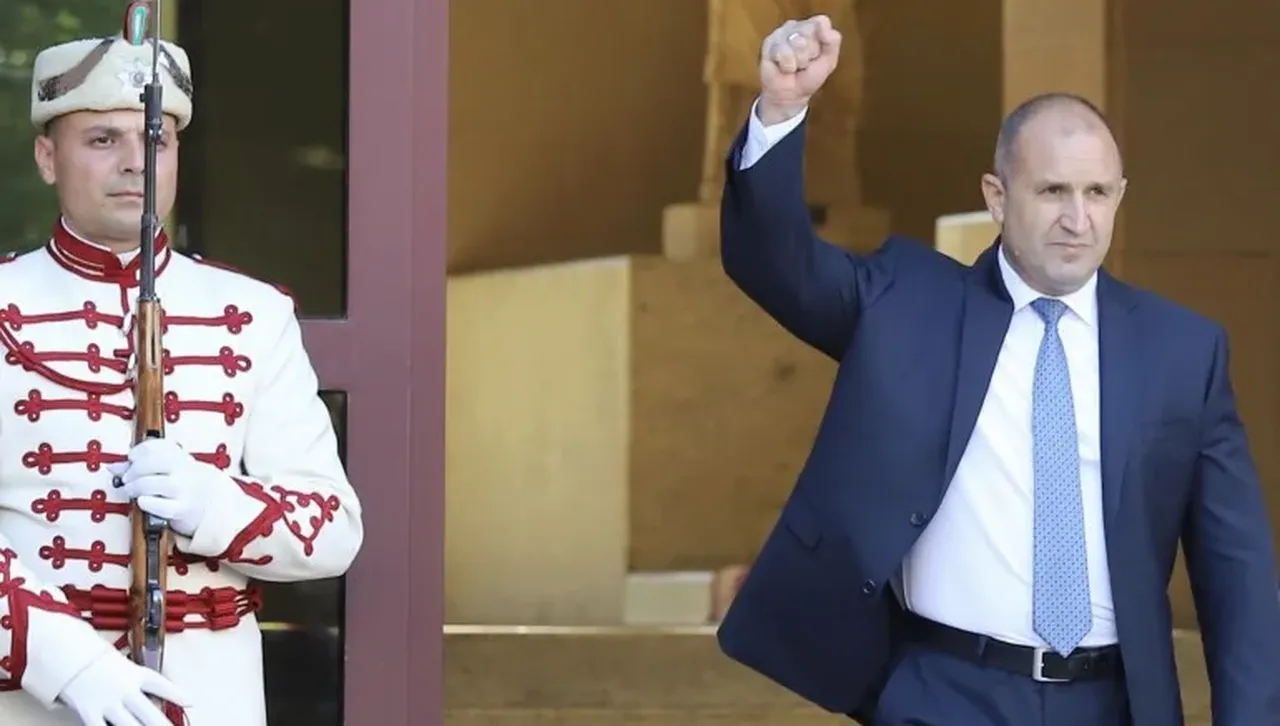 Влади Горанов: Румен Радев има един юмрук принос за политическата криза