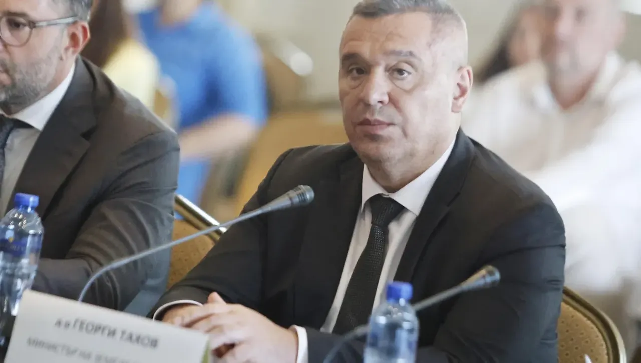 Тахов в Брюксел: Фермерите заслужават справедливи доходи и еднакви стандарти