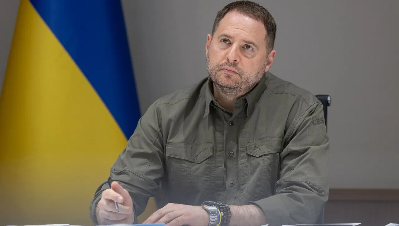 Провеждат се обиски в дома и офиса на шефа на кабинета на Зеленски