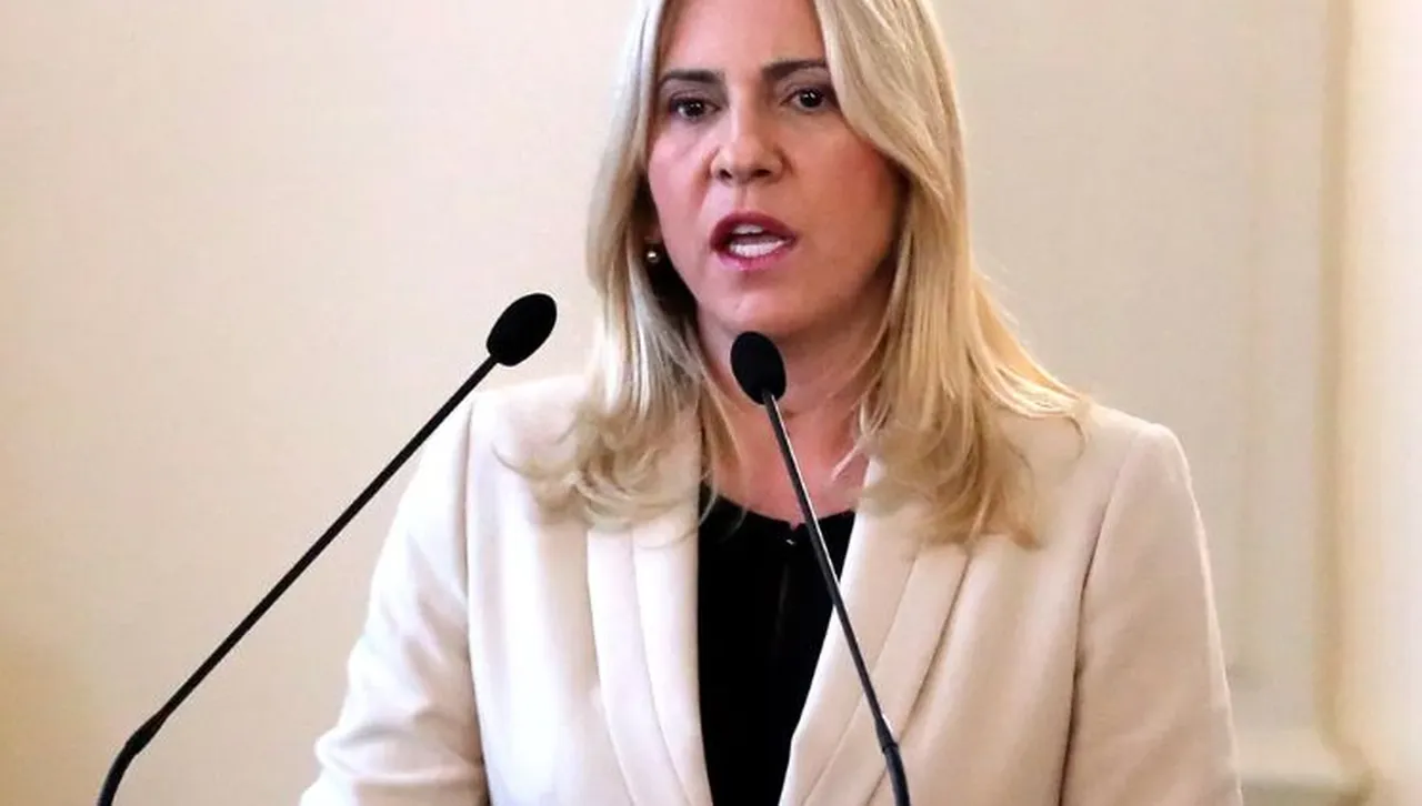 Парламентът на РС предлага скандалната Желка Цвиянович за и. д. президент на мястото на Додик