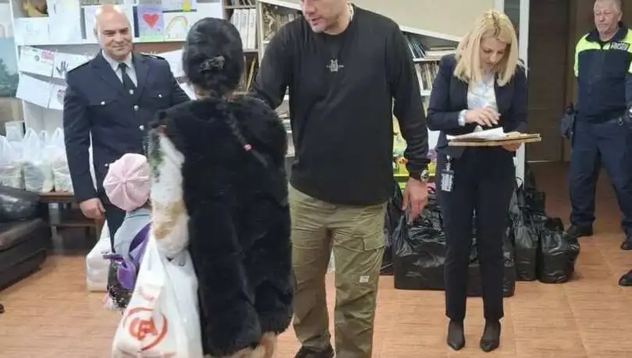 Полицаи се включиха в благотворителната Великденска кампания „В памет на Йордан и Атанас“