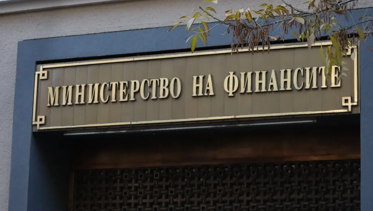 Управляващи синдикати и бизнес ще търсят формула която да позволи