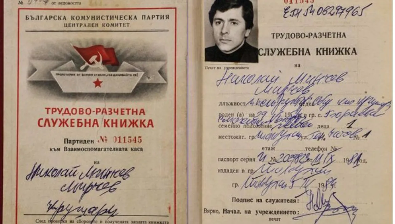 Мирчев-старши  активен възродител, гонел турците в Крушари заради турски език и шалвари