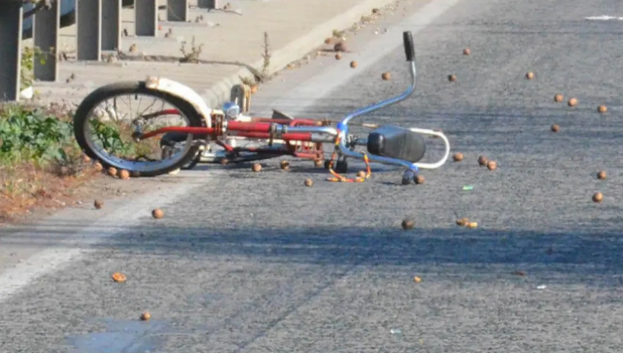 Тийнейджър зад волана блъсна смъртоносно велосипедист