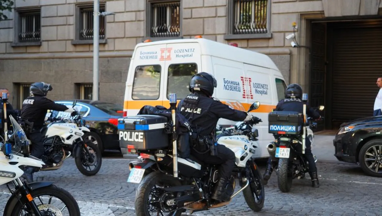 Сърдечен арест е причината за смъртта на полицая на протеста пред НС