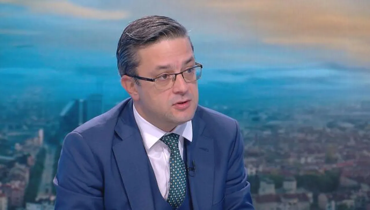 Тома Биков: Да изтеглим държавата отвсякъде, където бизнесът може да се справя сам