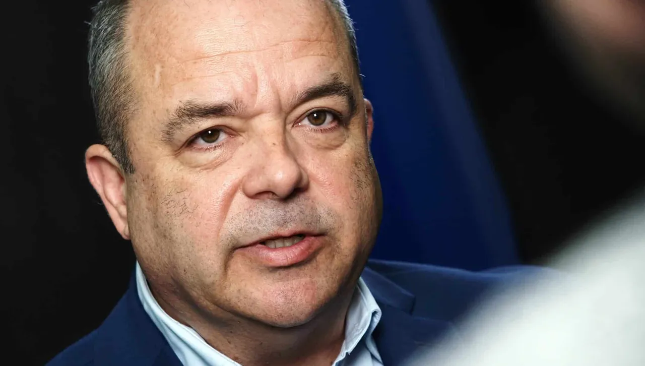 Срам за българската държава – спряха субсидията за Малко българско училище в Чикаго