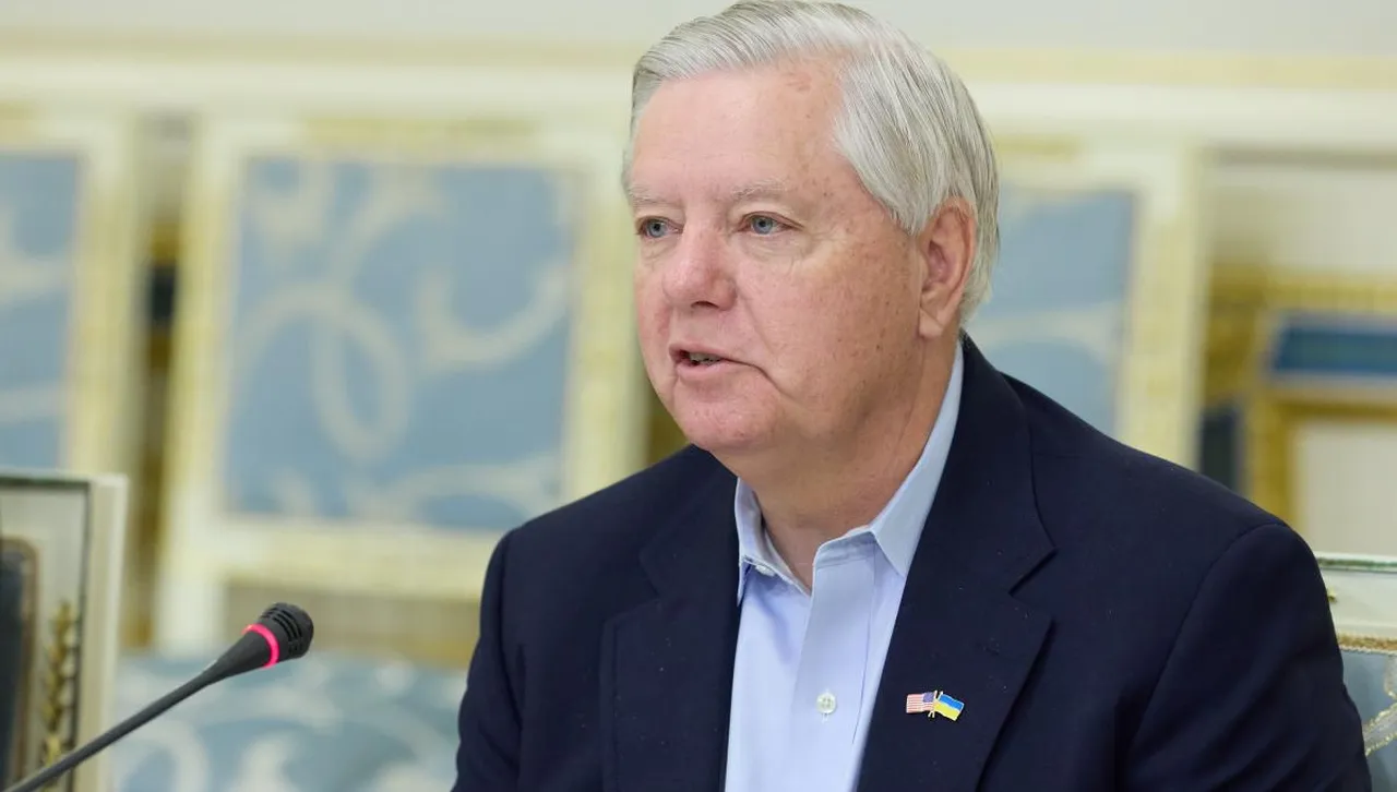 Очевидно е че натискът който оказваме върху Путин за да