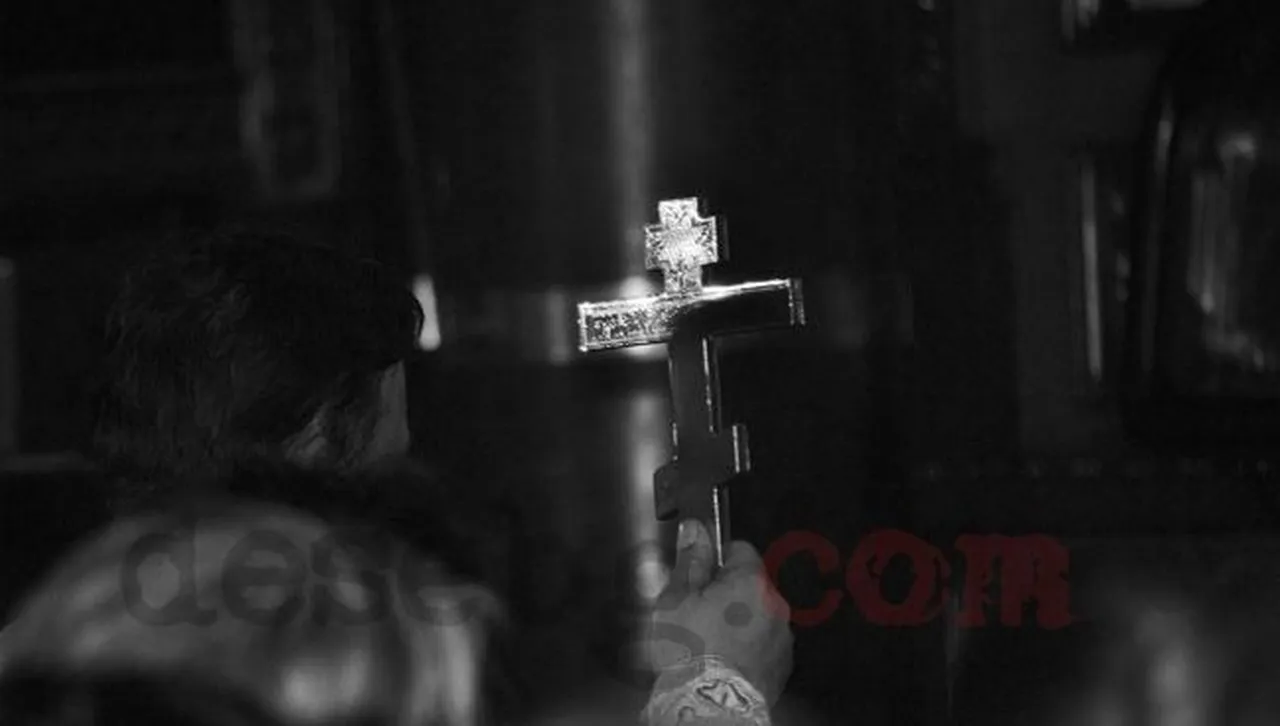 ДС:„Да се проведат агентурно-оперативни мероприятия за разубеждаването им от духовната семинария“