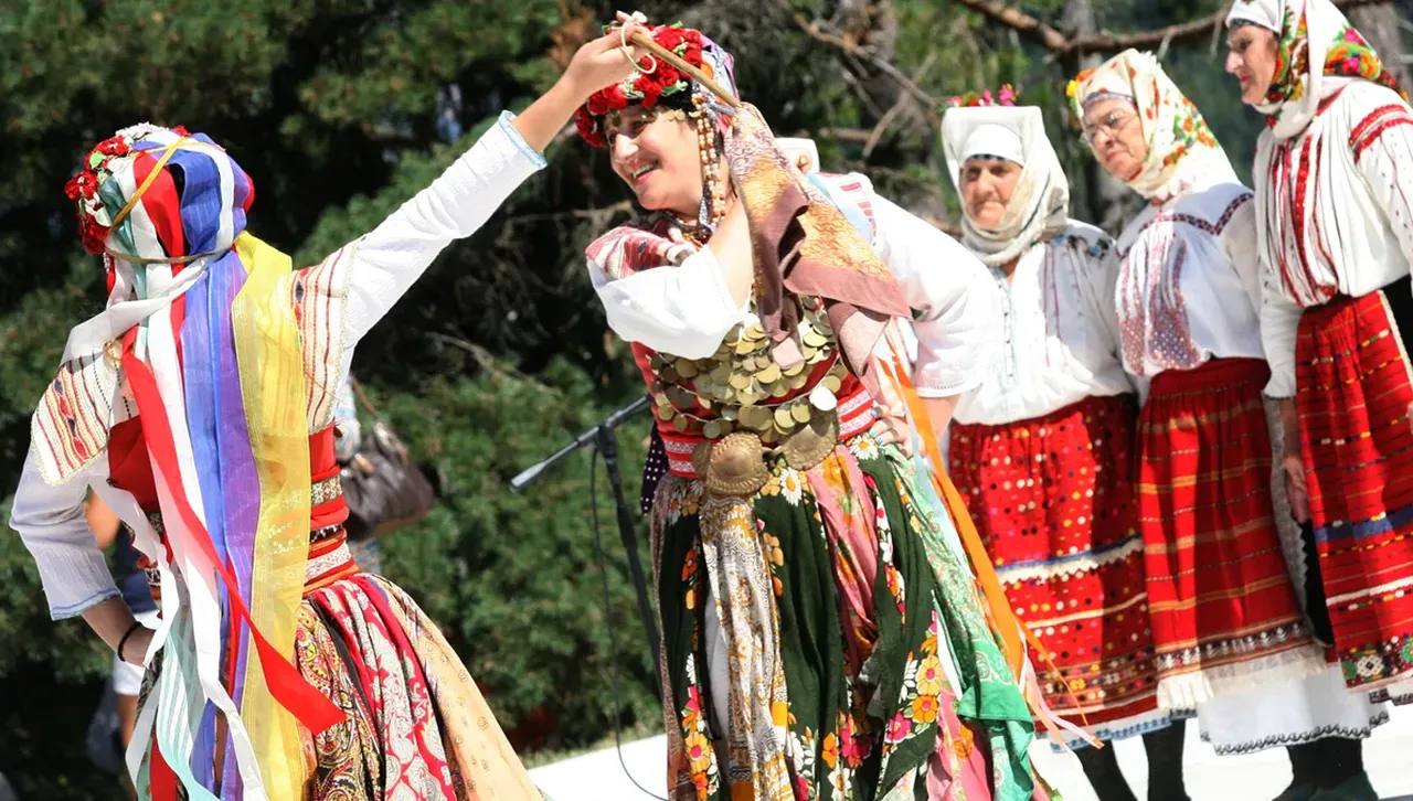 Фестивалът в Копривщица е нещо повече от музика и танци