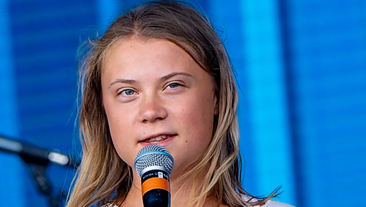 Грета Тунберг заедно с 200 активисти блокираха най-голямата рафинерия в Норвегия