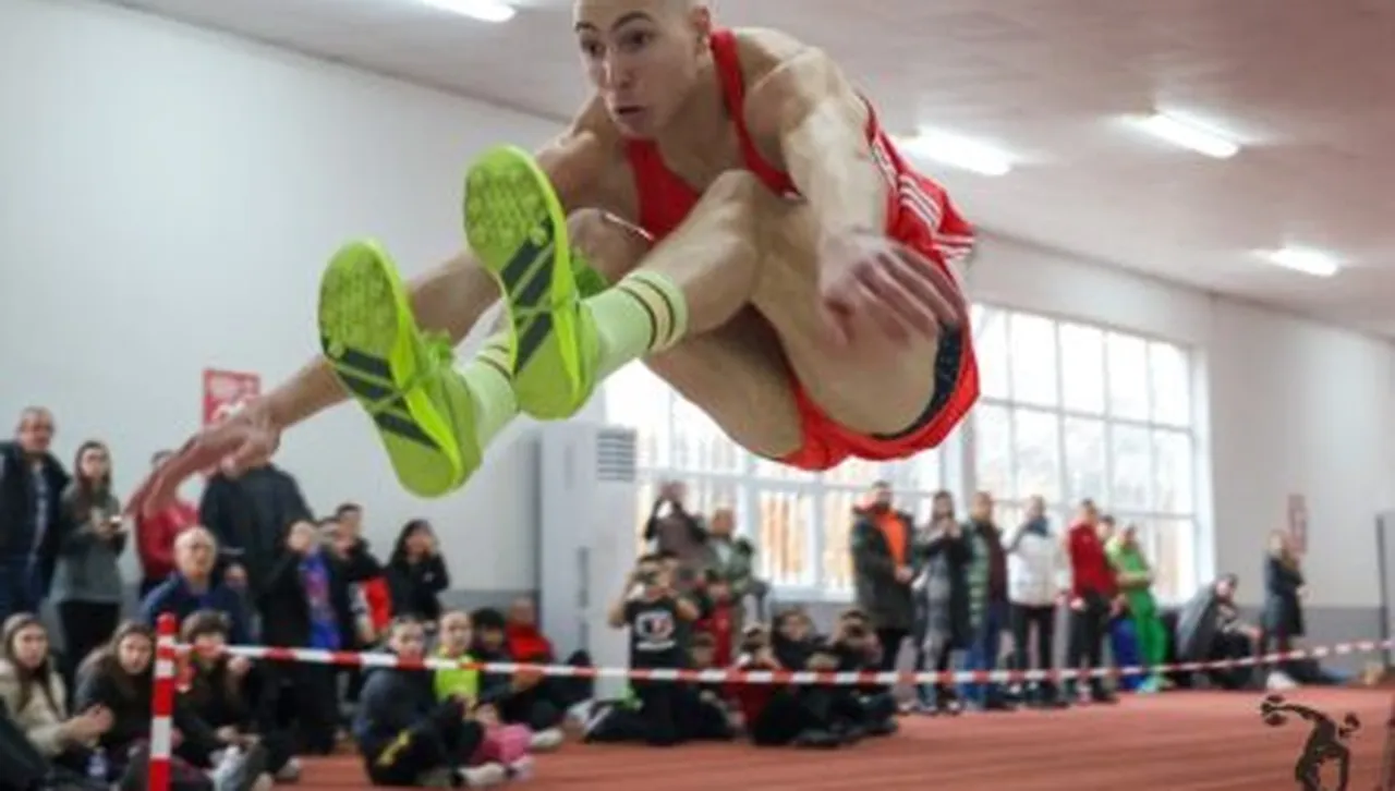 Саръбоюков коригира 2 пъти националния ни рекорд в скока на дължина