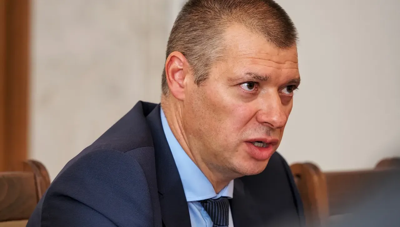 Оставката идва само няколко дни след като депутатите приеха на