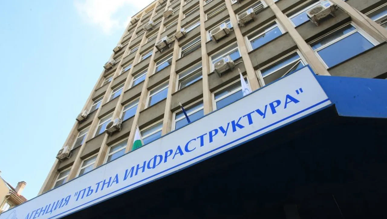 Документът уточни: Над 2,2 млн. лв. са дадените бонуси за 174 началници в АПИ