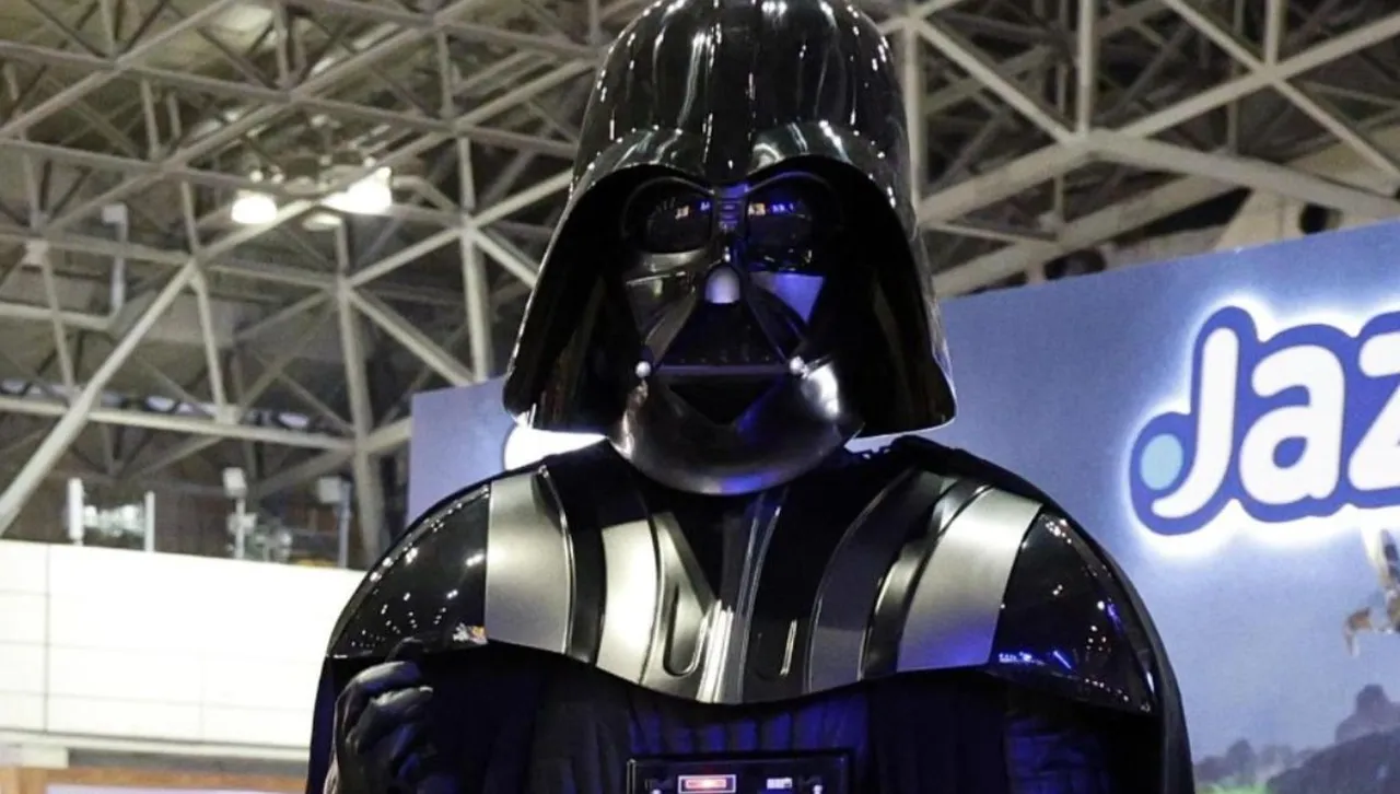 Светлинният меч на Дарт Вейдър ще бъде продаден на търг в САЩ