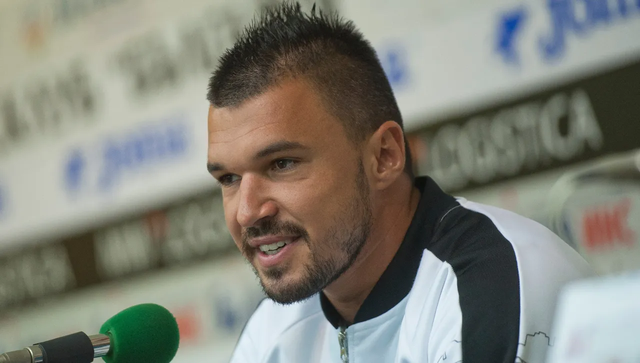 Божинов безмилостен към "сините": Няма сърце, няма креативност, няма класни играчи