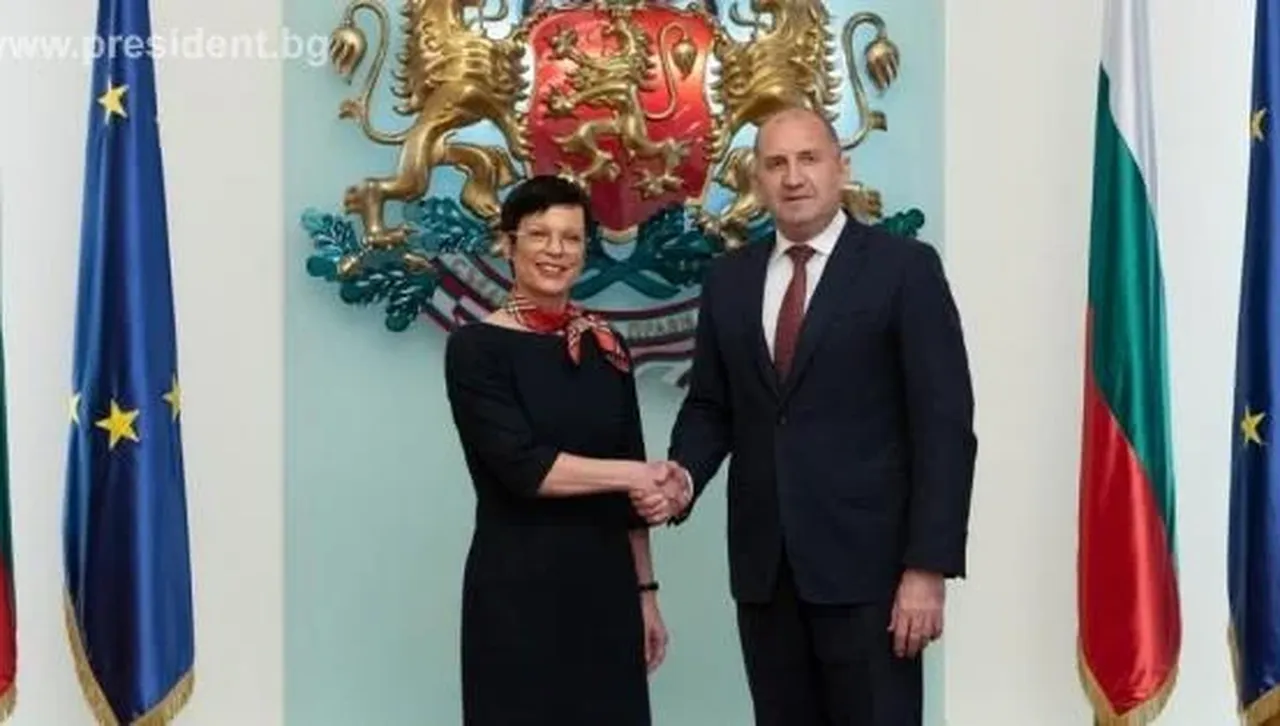 Радев поучава ЕК: Разширяването на ЕС не бива да заобикаля правилата