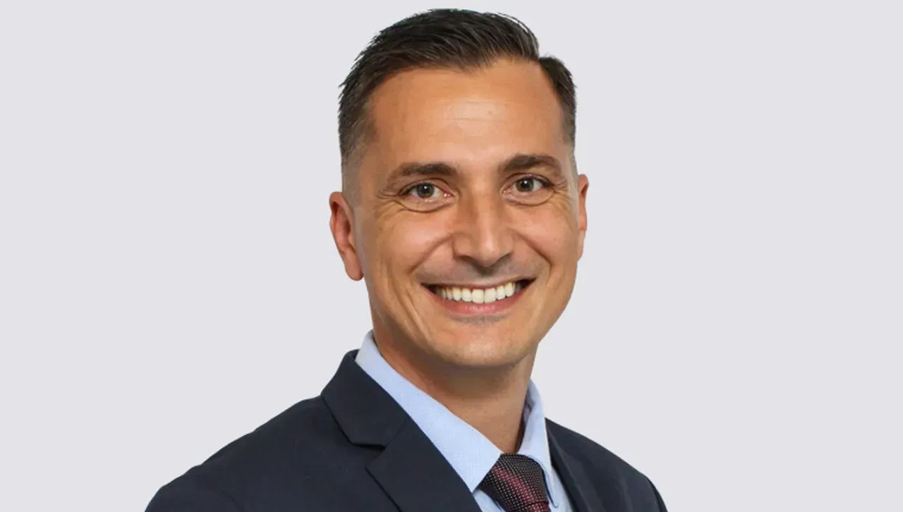 Бивши съпартийци на Гюров с остра позиция: Напусни Общинския съвет!