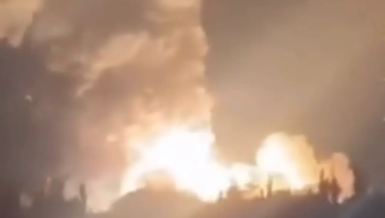 Дронове над Русия възпламениха петролен терминал в най-голямото ѝ пристанище