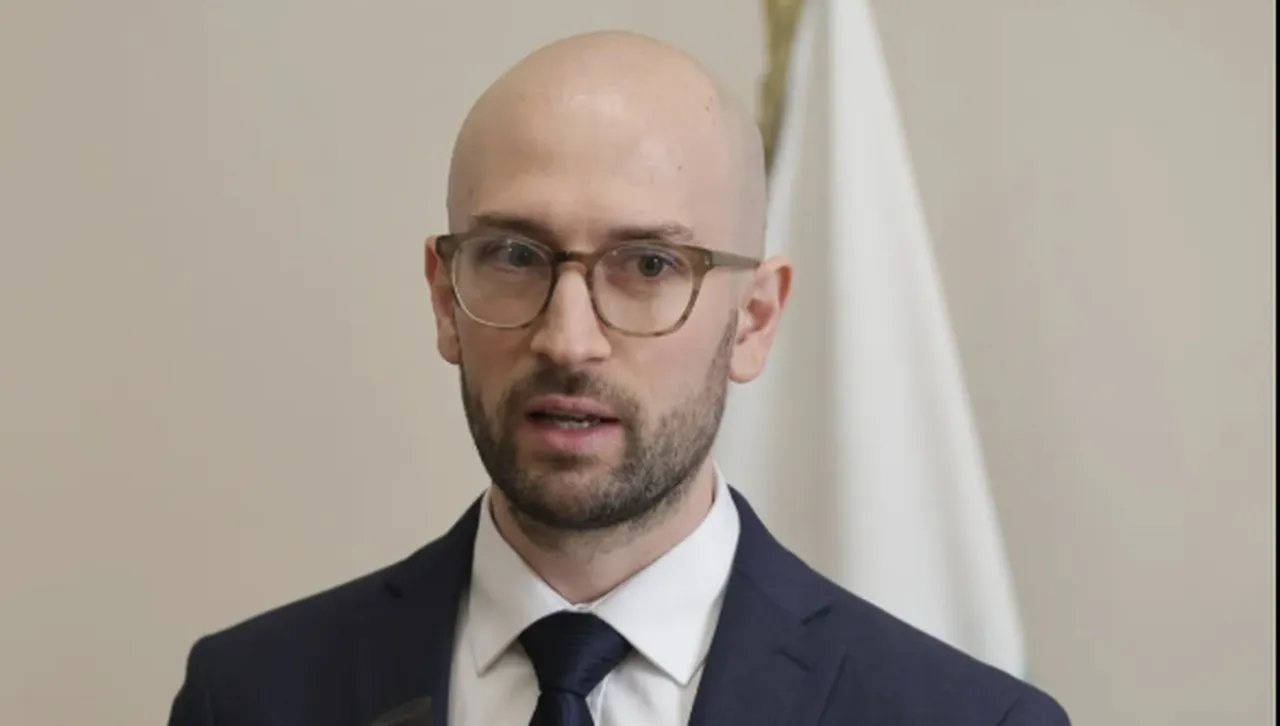 Министър Клисурски:  Няма основание за прекомерно вдигане на цените на горивата