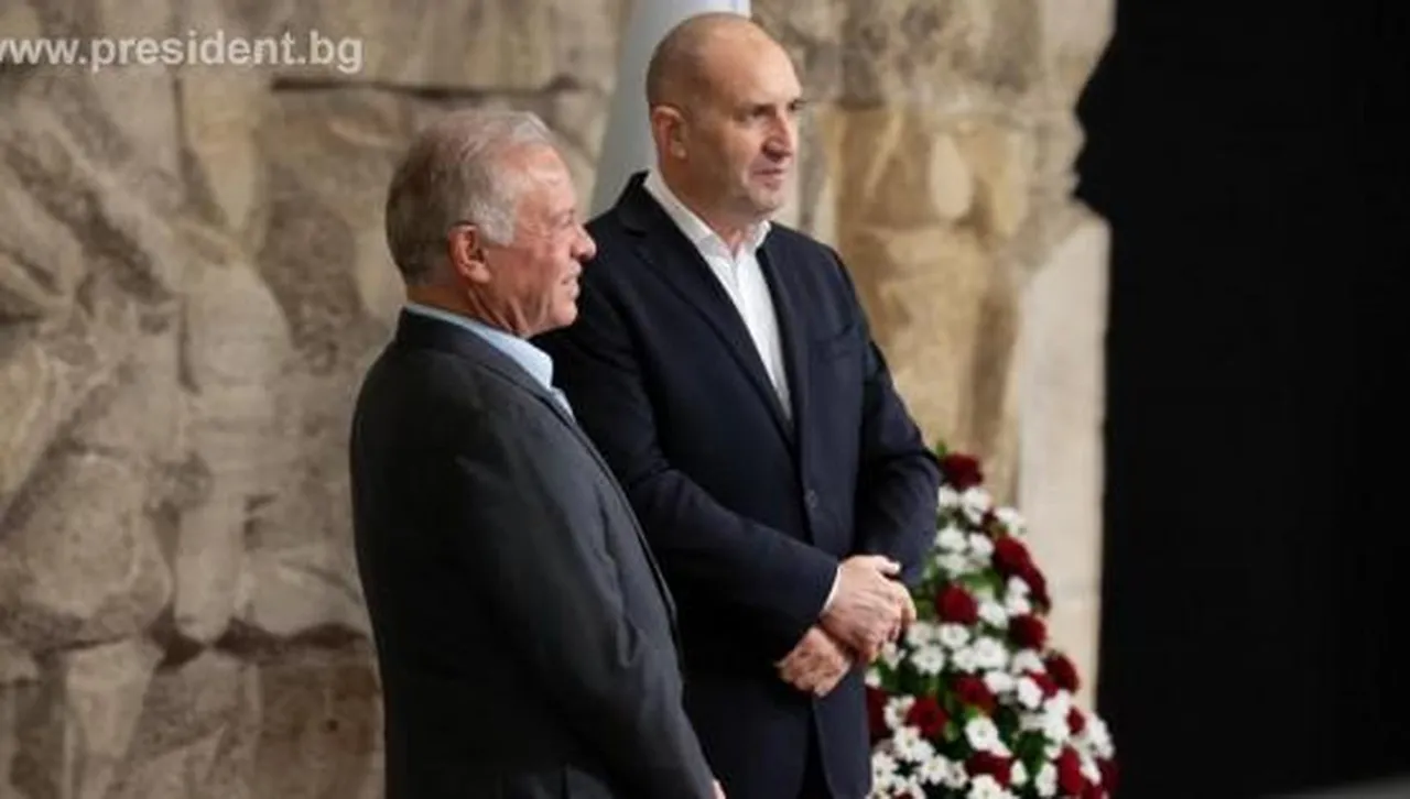 Радев: Самозаблуда е, че мирът може да бъде гарантиран от една страна за сметка на някой друг