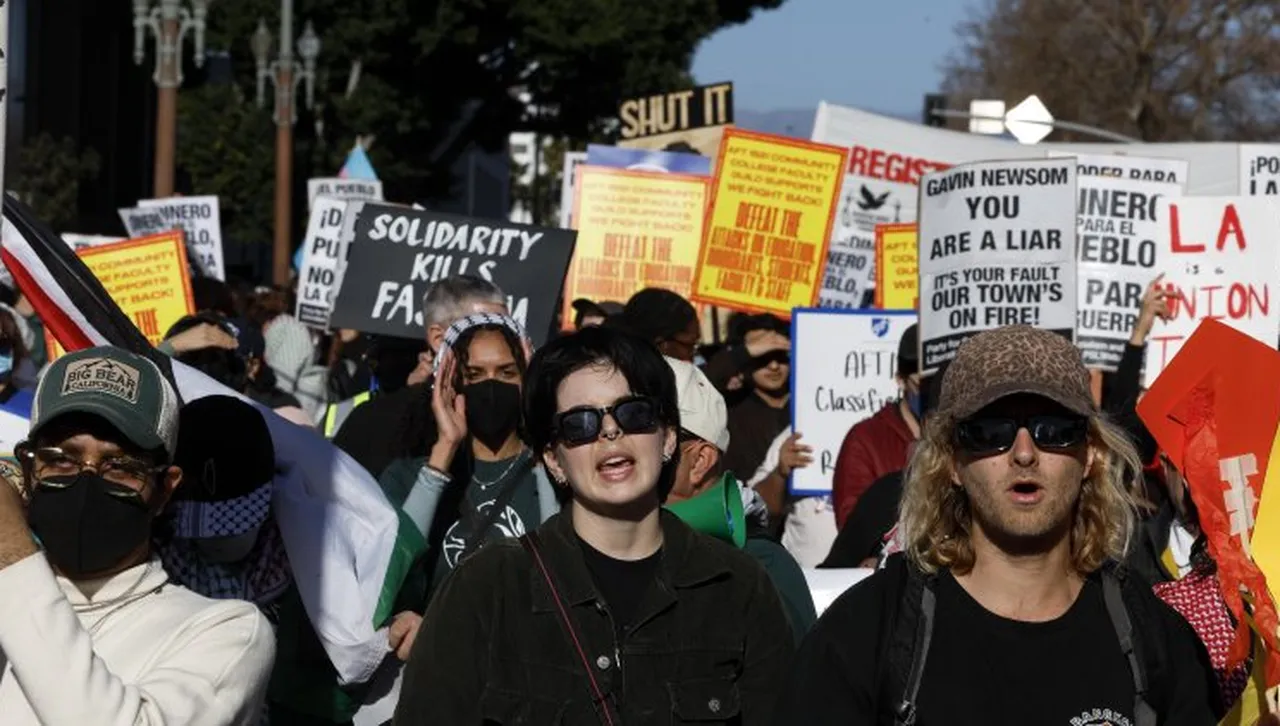 Independent: „Зумърите“ се превръщат в най-проблемното поколение в историята 